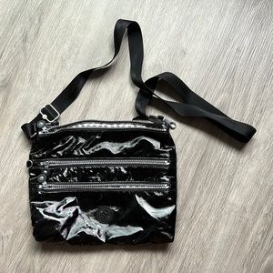 Kipling Crossbody